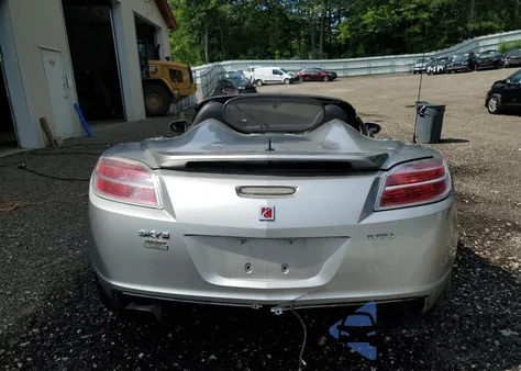 2008 Saturn Sky Redline z USA, uszkodzony, nr VIN 1G8MG35X28Y100225